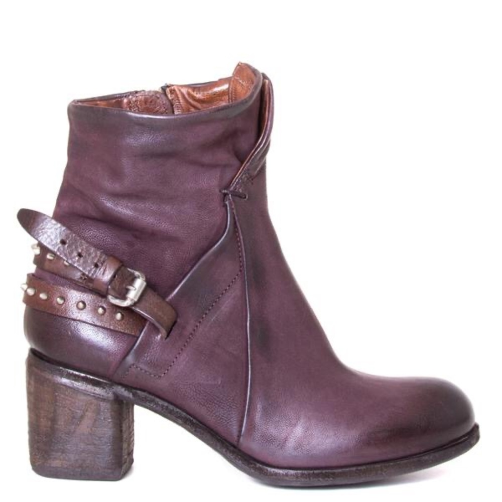 New In Box AS98 Baird Boots